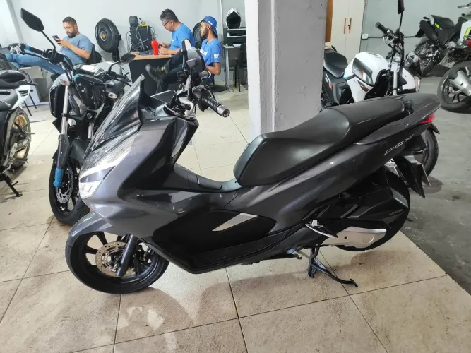 PCX 2021 AUTOMÁTICA SUPER NOVA