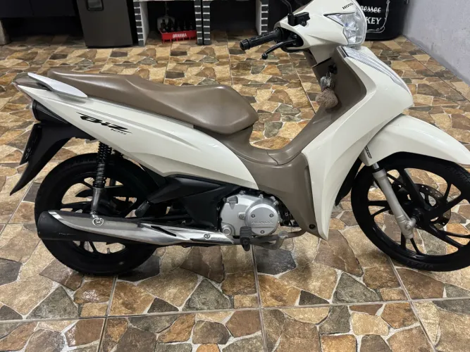 Vendo biz 125 impecavel km baixo moto acima da media