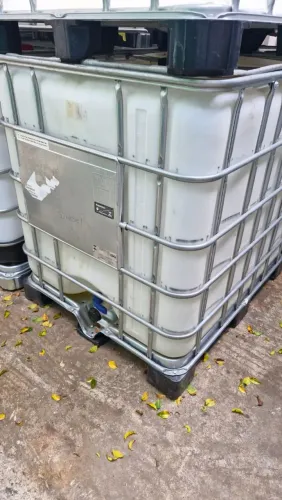 Container Ibc 1000 litros usados, caixa d'água, reservatório 