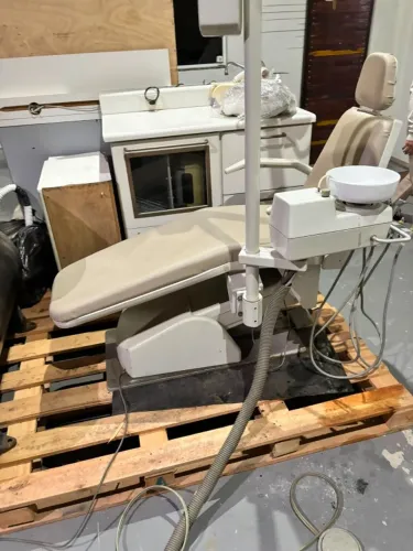 Equipamentos Consultório Odontológico - Cadeira Dabi Atlante Croma + Autoclave Cristófoli