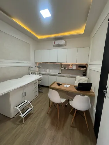 Sala comercial para nutricionistas e personais no Calhau