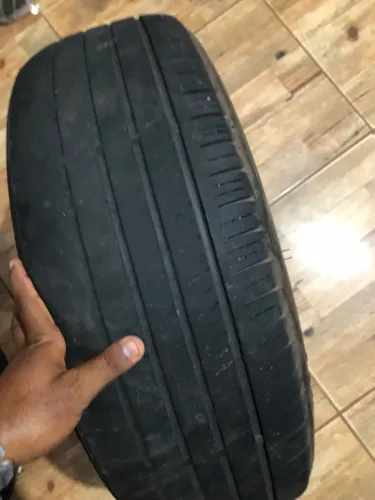 Vendo pneus de camioneta