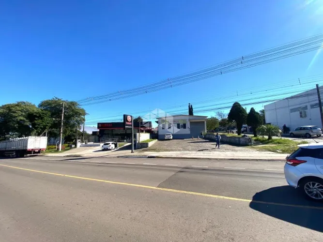 PAVILHÃO - 300 m² | Localização Privilegiada na BR-158