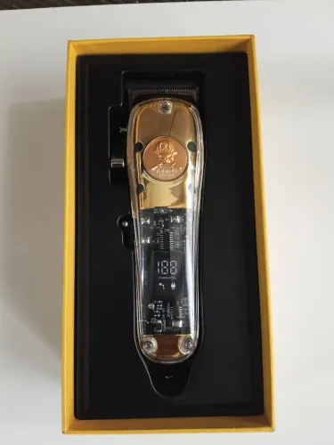 Máquina de Cortar Cabelo Profissional Kemei KM-1829 Nova