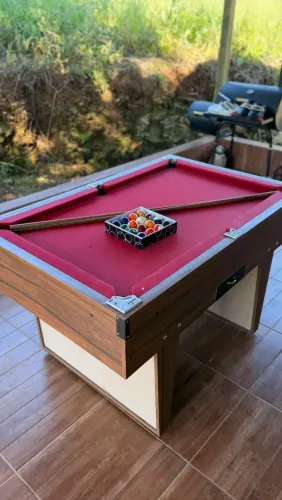 Mesa de sinuca 1.40M por 95MC 85ALT muito boa