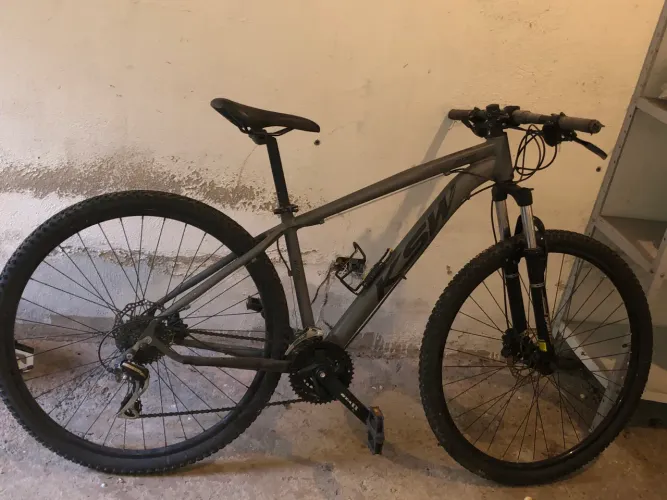 Bike KSW aro 29 com câmbio Shimano