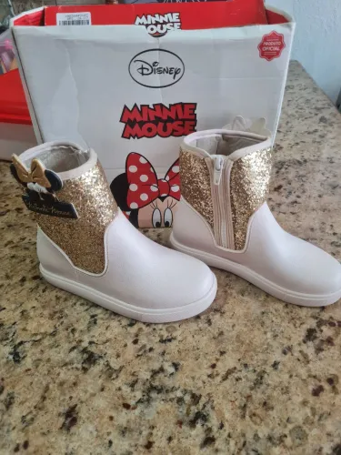 Bota minnie 26/27 nova