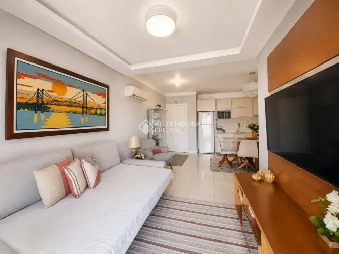 Apartamento 3 dormitórios com vaga e hobby box para locação em Capoeiras.