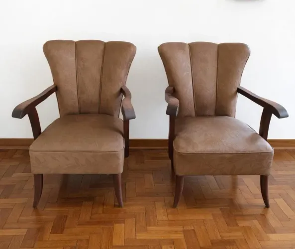 Par de poltronas clássicas Elegancia e conforto