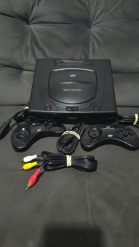 Sega Saturn Desbloqueado + 2 Controles Originais