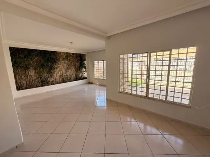 Casa no bairro Jardim Santa Amália(1ª Etapa), 3 quartos, próximo ao shopping estação.