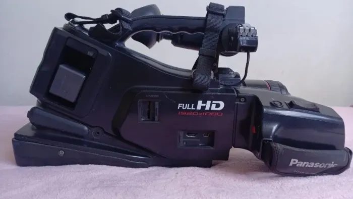 Filmadora Panasonic AG-AC7 Profissional Full HD 1920x1080