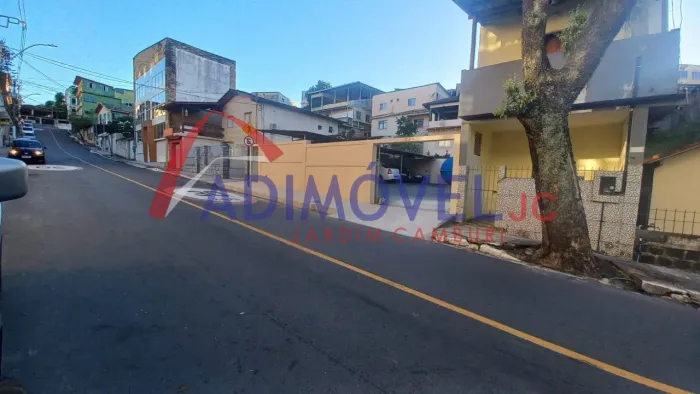 Casa Duplex Residencial/ Comercial em Santa Martha!