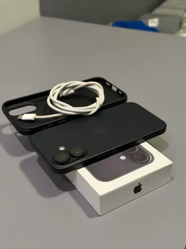 iPhone 16
