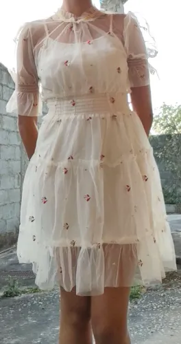 vestido com tule