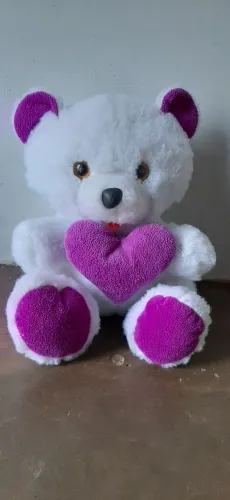 Ursinho De Pelúcia Romântico Com Coração Roxo Lindo