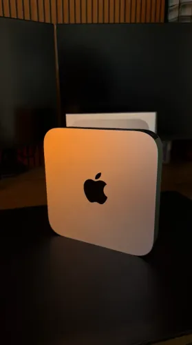 Mac Mini M2 8GB RAM / 256GB SSD - Excelente Estado