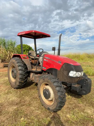 TRATOR AGRÍCOLA CASE DISPONÍVEL