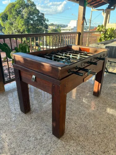 Mesa de toto (pebolim) de ficheiro.