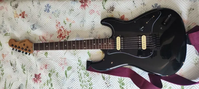 Vendo guitarra Michael STM séries customizada