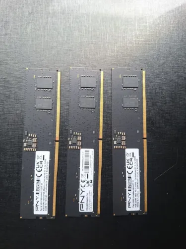 Memória RAM PNY 8GB DDR5 4800MHz - 3 unidades