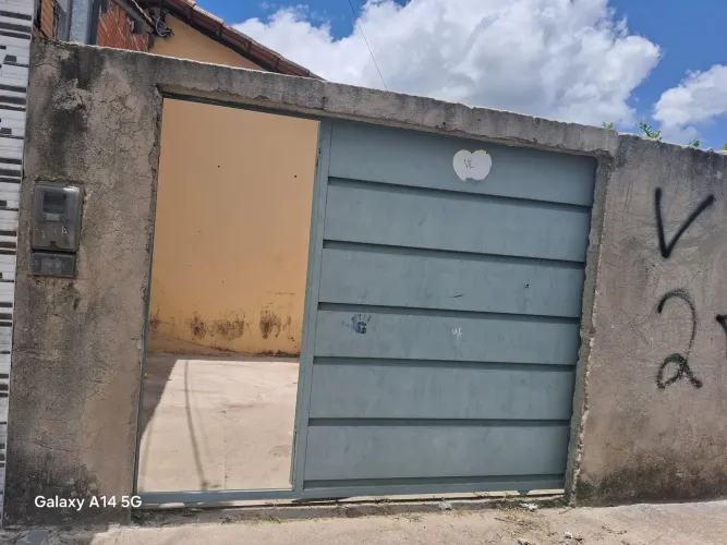 Vendo uma casa