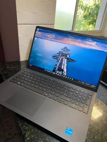 Notebook Dell Inspiron 15!! I3 !! 8GB RAM e 238GB de memória!! Oportunidade!!