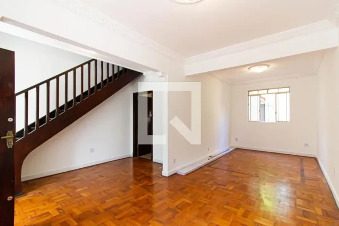 Casa à Venda - Vila Pompéia, 2 Quartos, 340 m2