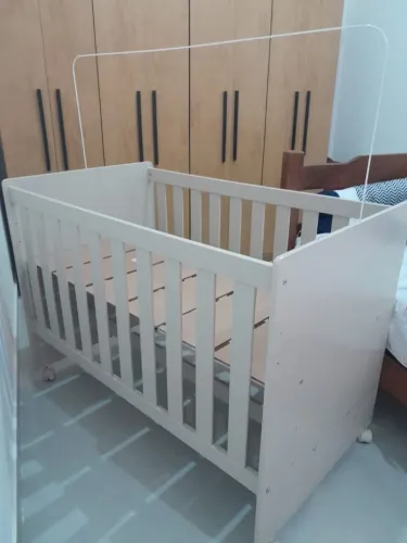 Vendo berço vira cama