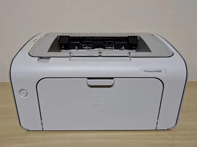 Impressora Laser HP P1005 - Econômica