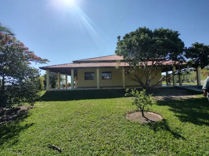 Fazenda/Sítio/Chácara para venda tem 17000 metros quadrados com 3 quartos