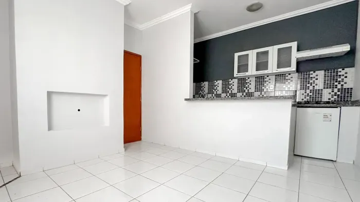 Kitnet para Locação Próximo ao HEANA, UniEVANGÉLICA e Ânima