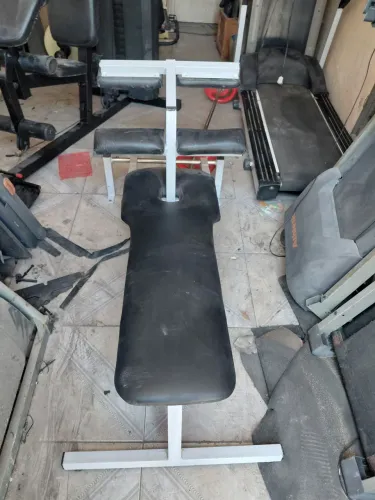 Kit de Musculação (Banco Barra,Alteres))))).