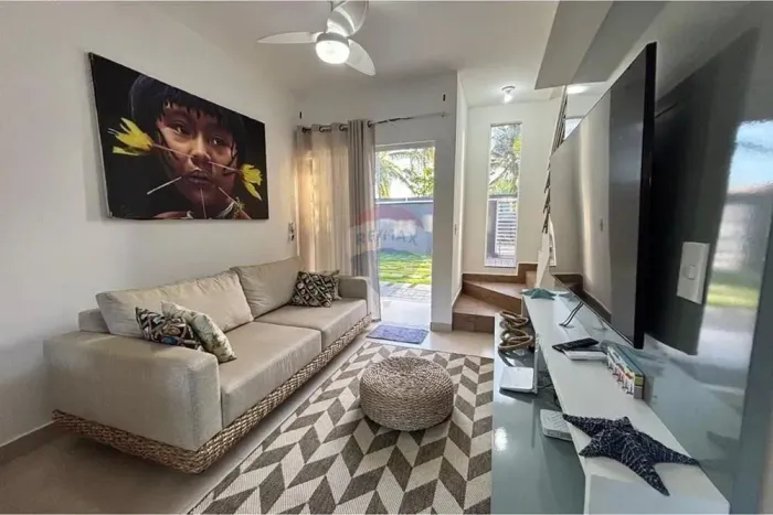 Duplex para Locação Residencial com 2 Quartos, Piscina e Playground