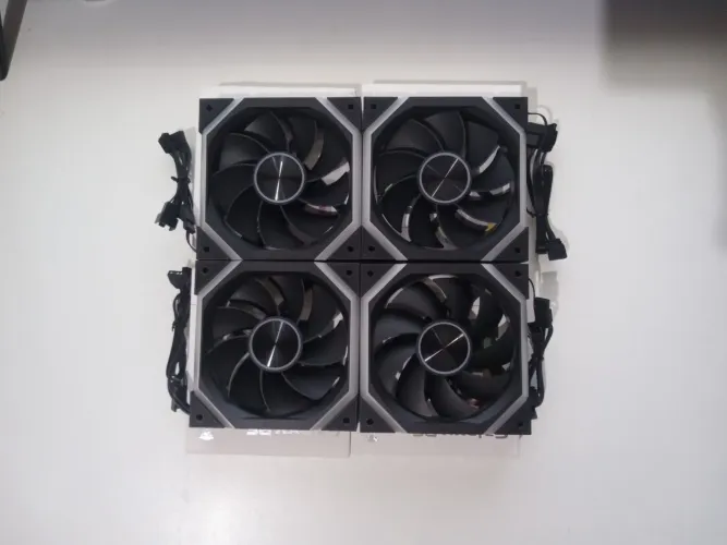FANS VENTOINHAS GALAXY RS 3X REVERSAS E 1X NORMAL JUNGLE LEOPARD 60CFM ARGB