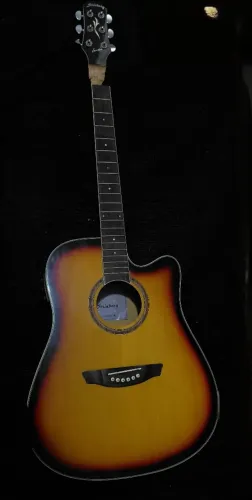 Violão Strinberg "Euro Series", modelo LE30C SB. REFORMAR BRAÇO