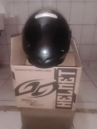 Capacete novo