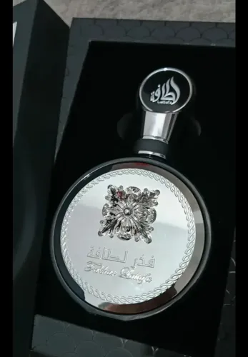 Perfume Fakhar Black Lattafa