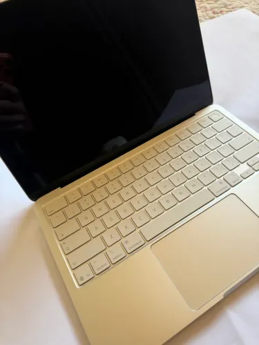 MacBook Neo 512 GB prata