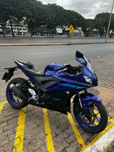 Yamaha YZF R-3 321 2025