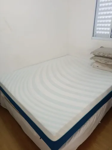 Colchão Lunna Queen praticamente novo