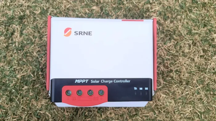 Controlador de carga mppt Srne 50am novo na caixa com Bluetooth
