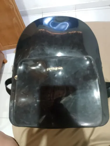 Vende-se bolsa petite Jolie, com marcar de uso mais boa