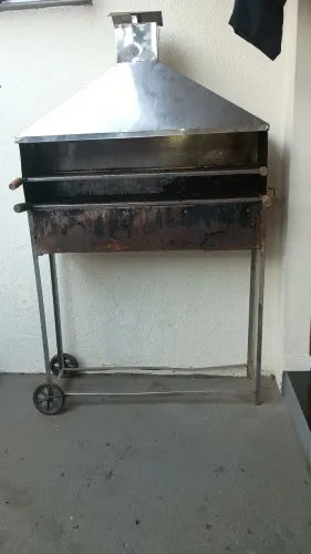 Churrasqueira de espetinho