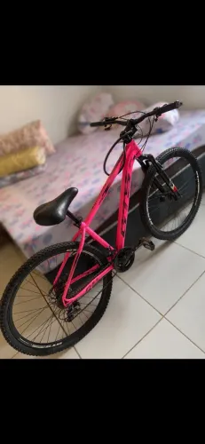 VENDO BICICLETA ROSA GTS ARO 29