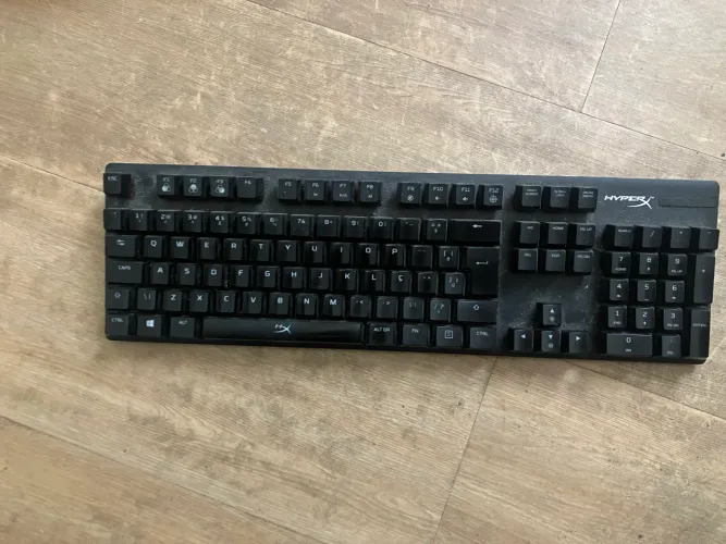Teclado hyperX alloy origins RGB
