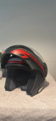 Capacete