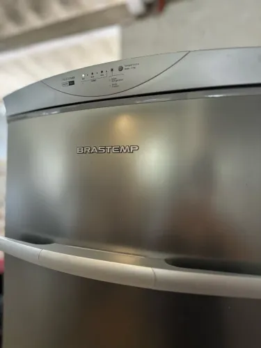 Geladeira/freezer vertical Brastemp flex frost free
