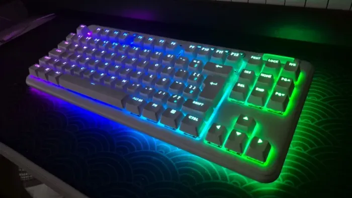 Logitech G715 - Teclado Mecanico Gamer Sem Fio
