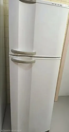 Geladeira Electrolux Frost Free - 260 litros